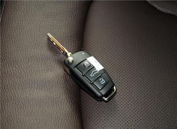 奥迪Q7 2015款 40 TFSI 典藏型 其他细节类   钥匙