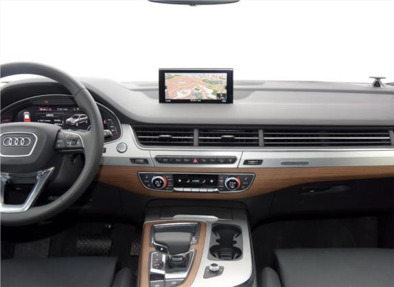 奥迪Q7 2016款 45 TFSI S line尊贵型 中控类   中控台