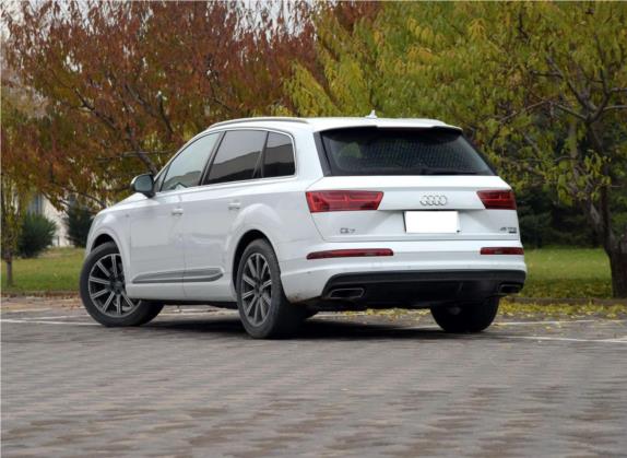 奥迪Q7 2016款 45 TFSI S line尊贵型 外观   斜后