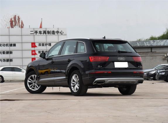 奥迪Q7 2018款 40 TFSI 舒适型 外观   斜后