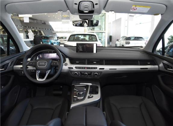 奥迪Q7 2019款 45 TFSI 舒适型 中控类   中控全图