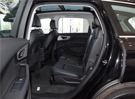奥迪Q7 2019款 45 TFSI 舒适型 车厢座椅   后排空间