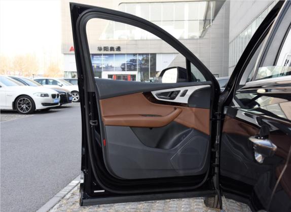 奥迪Q7 2019款 55 TFSI S line运动型 车厢座椅   前门板