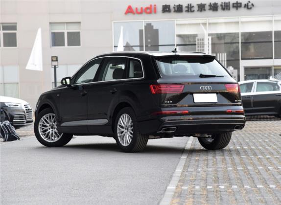 奥迪Q7 2019款 55 TFSI S line运动型 外观   斜后