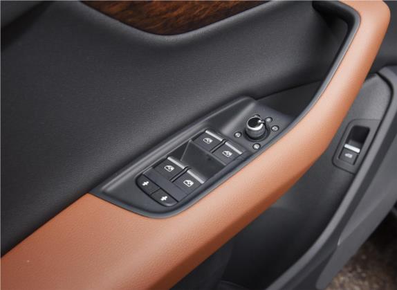 奥迪Q7 2020款 45 TFSI quattro 致享专享版 车厢座椅   门窗控制