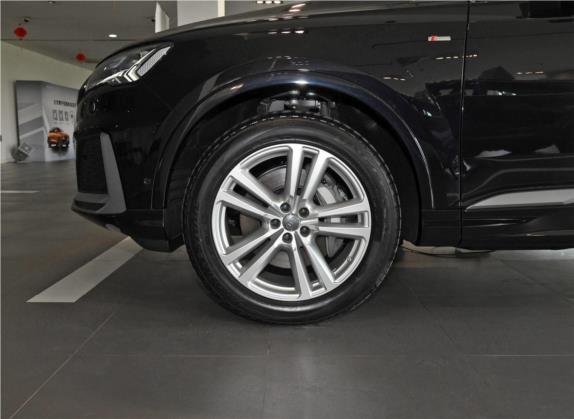 奥迪Q7 2020款 45 TFSI quattro S line运动限量版 其他细节类   前轮