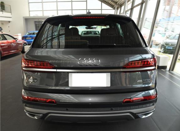 奥迪Q7 2020款 45 TFSI quattro S line运动限量版 外观   正后