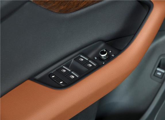 奥迪Q7 2020款 45 TFSI quattro S line运动限量版 车厢座椅   门窗控制
