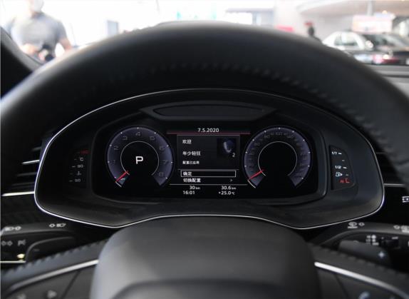 奥迪Q7 2020款 55 TFSI quattro S line运动型 中控类   仪表盘