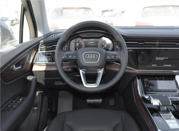 奥迪Q7 2021款 45 TFSI quattro S line运动型 中控类   驾驶位