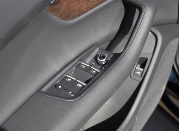 奥迪Q7 2021款 45 TFSI quattro S line运动型 车厢座椅   门窗控制