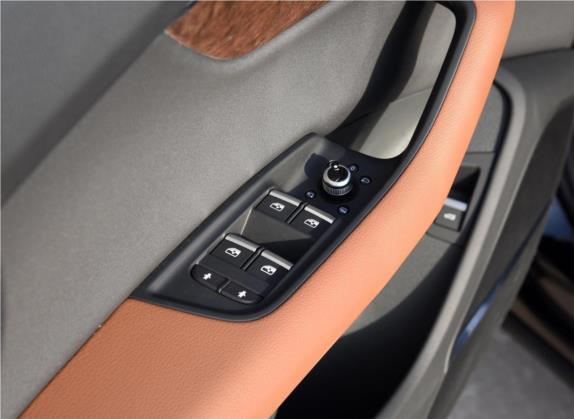 奥迪Q7 2021款 45 TFSI quattro S line豪华型 车厢座椅   门窗控制