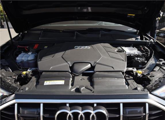 奥迪Q7 2021款 55 TFSI quattro S line尊贵型 其他细节类   发动机舱