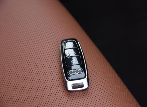奥迪Q7 2021款 55 TFSI quattro S line尊贵型 其他细节类   钥匙