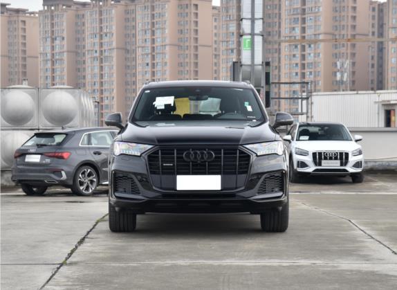 奥迪Q7 2022款 55 TFSI quattro S line冰雪运动版 外观   正前