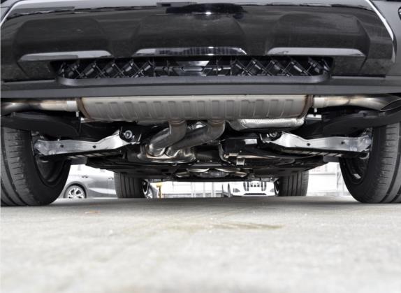 奥迪Q7 2022款 55 TFSI quattro S line冰雪运动版 其他细节类   后悬架