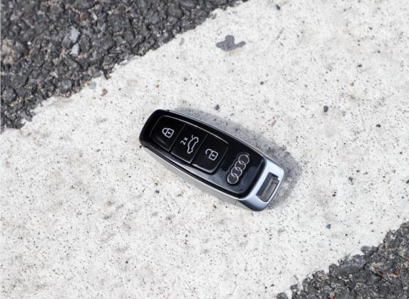 奥迪Q8 2022款 45 TFSI 豪华动感型 其他细节类   钥匙