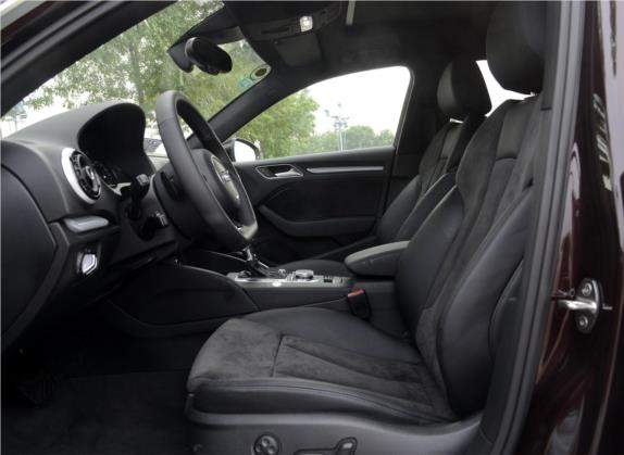 奥迪A3新能源(进口) 2015款 Sportback e-tron 运动型 车厢座椅   前排空间