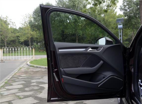 奥迪A3新能源(进口) 2015款 Sportback e-tron 运动型 车厢座椅   前门板