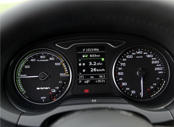 奥迪A3新能源(进口) 2015款 Sportback e-tron 运动型 中控类   仪表盘
