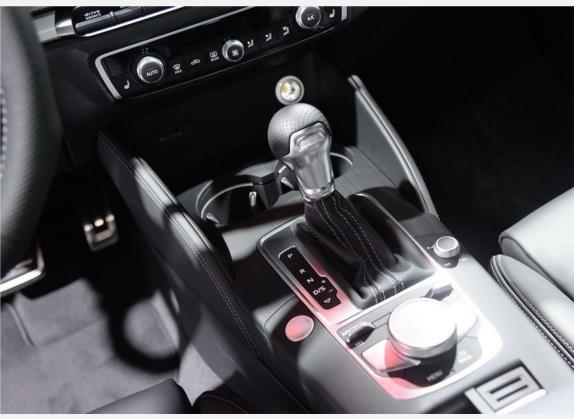 奥迪A3新能源(进口) 2017款 Sportback e-tron 舒适型 中控类   挡把