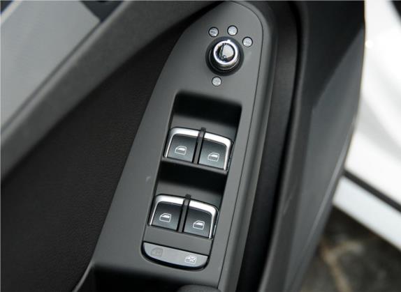 奥迪A4(进口) 2013款 40 TFSI allroad quattro 舒适型 车厢座椅   门窗控制