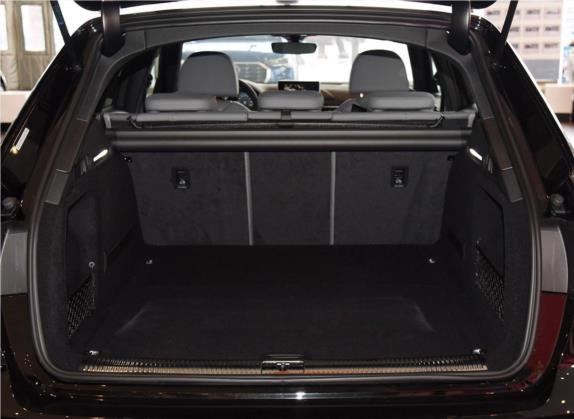 奥迪A4(进口) 2020款 Avant 先锋派 40 TFSI 豪华动感型 车厢座椅   后备厢