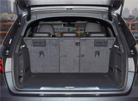 奥迪A4(进口) 2020款 Avant 先锋派 40 TFSI 时尚动感型 车厢座椅   后备厢