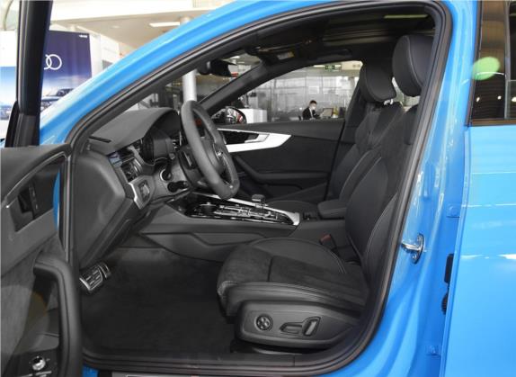 奥迪A4(进口) 2021款 Avant 先锋派 40 TFSI 豪华动感型 车厢座椅   前排空间