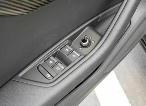 奥迪A4(进口) 2021款 Avant 40 TFSI 先锋派星辰版 车厢座椅   门窗控制