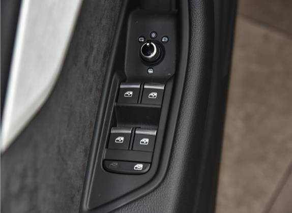 奥迪A4(进口) 2022款 Avant 40 TFSI 豪华动感型 车厢座椅   门窗控制