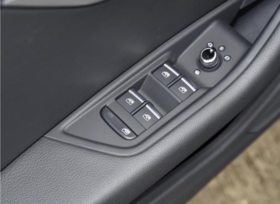 奥迪A4(进口) 2022款 Avant 40 TFSI 时尚动感型 车厢座椅   门窗控制
