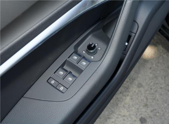 奥迪A6(进口) 2020款 Avant 先锋派 40 TFSI 豪华动感型 车厢座椅   门窗控制