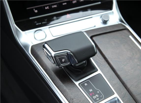 奥迪A6(进口) 2020款 allroad quattro 探索家 55 TFSI 尊享越野型 中控类   挡把
