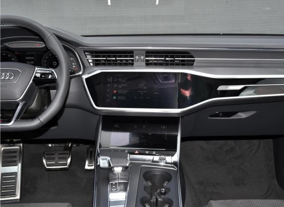 奥迪A6(进口) 2021款 Avant 先锋派 45 TFSI 星辰版 中控类   中控台