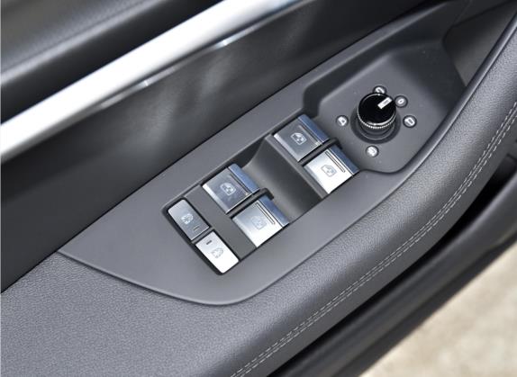 奥迪A6(进口) 2022款 allroad quattro 探索家 55 TFSI 尊享越野型 车厢座椅   门窗控制