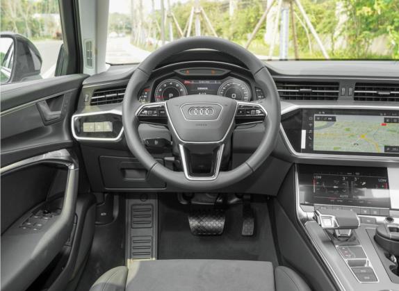 奥迪A6(进口) 2022款 Avant 先锋派 45 TFSI 臻选动感型 中控类   驾驶位