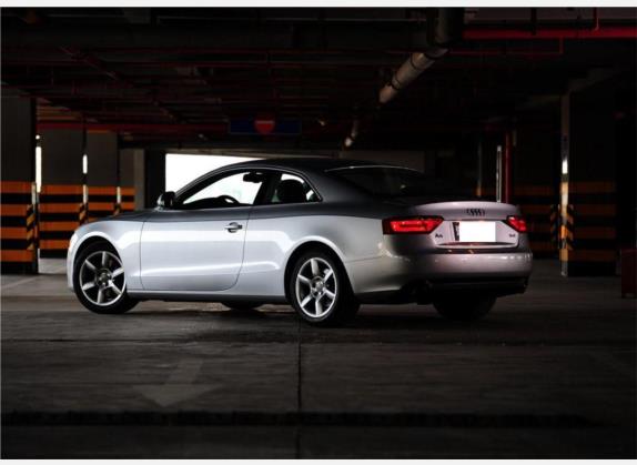 奥迪A5 2008款 3.2 coupe 外观   斜后