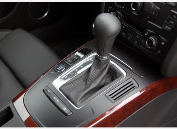 奥迪A5 2008款 3.2 coupe 中控类   挡把