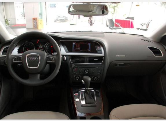 奥迪A5 2009款 2.0TFSI coupe 中控类   中控全图