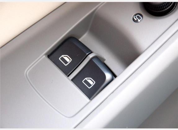 奥迪A5 2009款 2.0TFSI coupe 车厢座椅   门窗控制