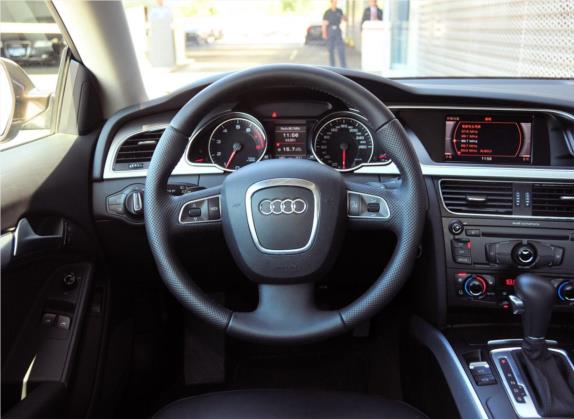 奥迪A5 2010款 2.0TFSI Coupe 风尚版 中控类   驾驶位