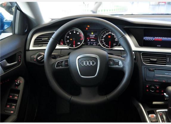 奥迪A5 2010款 2.0TFSI Sportback 技术型 中控类   驾驶位