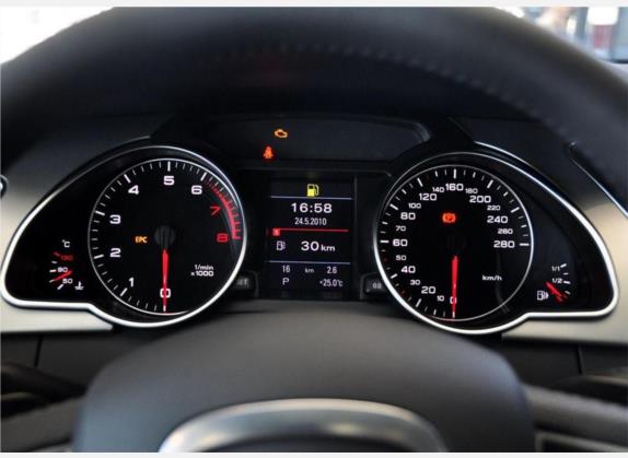 奥迪A5 2010款 2.0TFSI Sportback 技术型 中控类   仪表盘