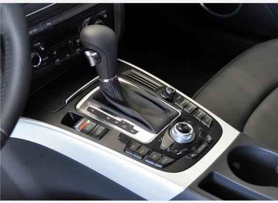 奥迪A5 2010款 2.0TFSI Sportback 技术型 中控类   挡把