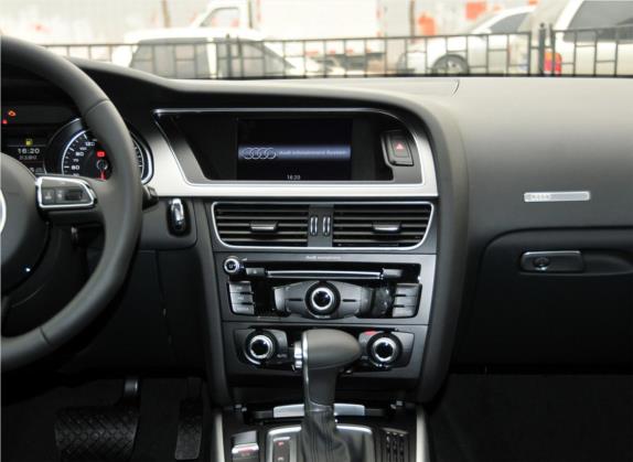 奥迪A5 2012款 2.0TFSI Coupe 中控类   中控台