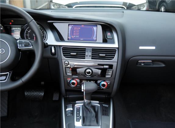 奥迪A5 2012款 2.0TFSI Cabriolet 中控类   中控台
