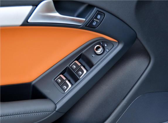 奥迪A5 2012款 2.0TFSI Cabriolet 车厢座椅   门窗控制