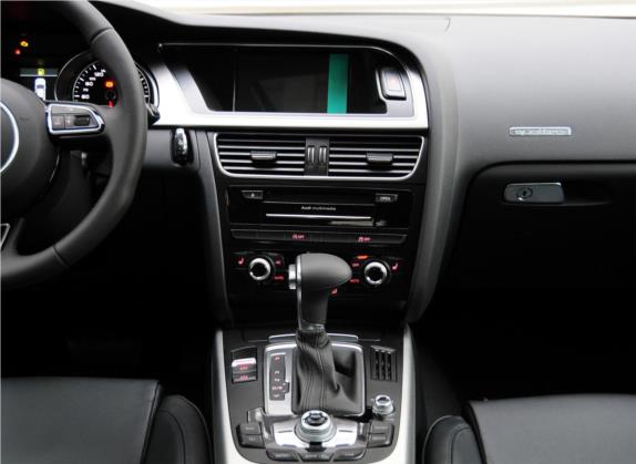 奥迪A5 2012款 2.0TFSI Sportback quattro 中控类   中控台