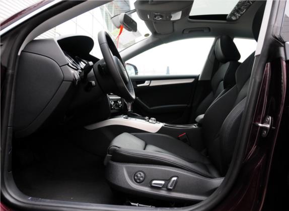 奥迪A5 2012款 2.0TFSI Sportback quattro 车厢座椅   前排空间